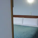 Alexandra Hotel *