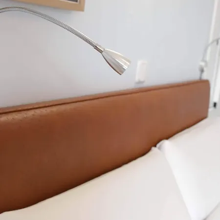 Alexandra Готель Сіджас