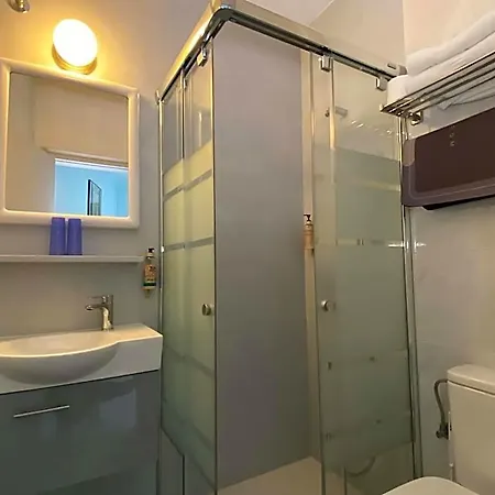 Hotel Alexandra *